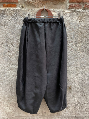 Pantalón ancho negro